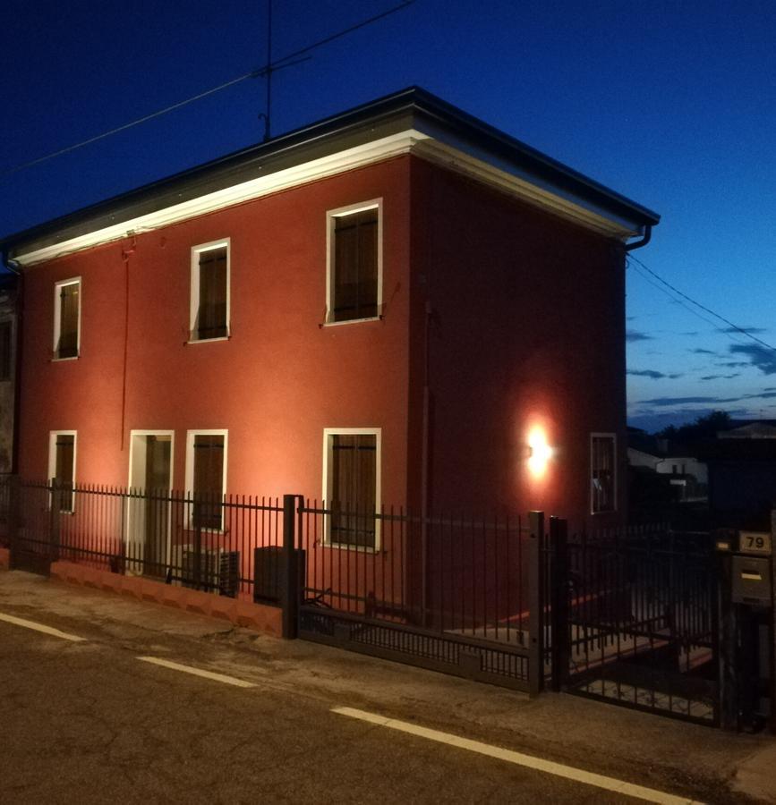 Hotel Karingo House Fratta Polesine Esterno foto